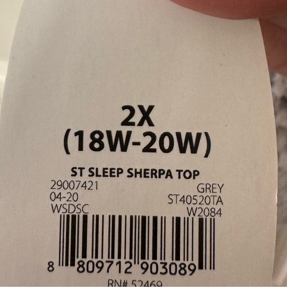 2/for $20 🪩 NEW w TAGS 🏷️ Cozy Gray Sherpa Lounge & Sleep Top (Size 2X Womens) - Picture 6 of 10